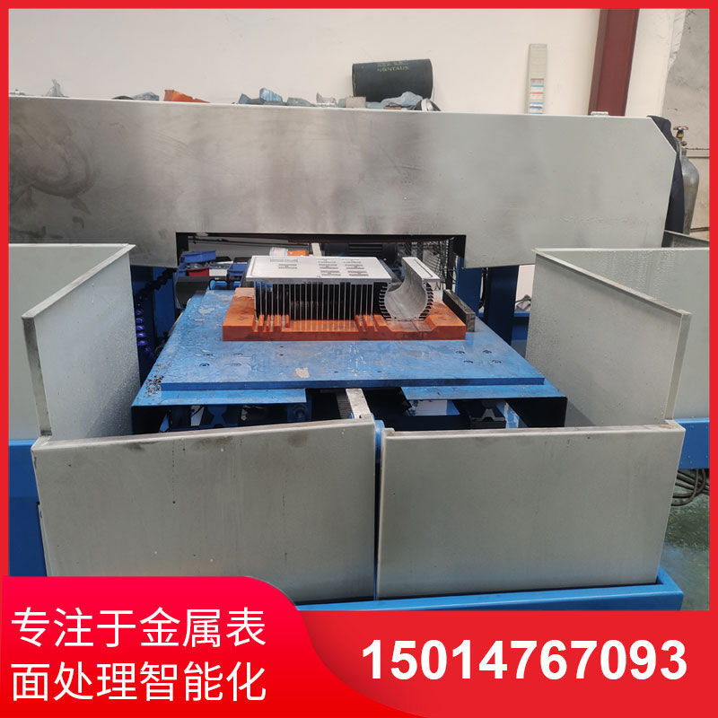 鋁材直(zhi)紋拉(la)絲機廠(chang)傢(jia)