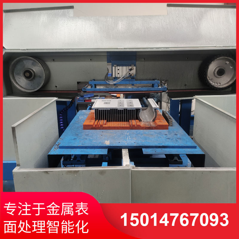 鋁(lv)材(cai)直(zhi)紋拉(la)絲(si)機(ji)定(ding)製